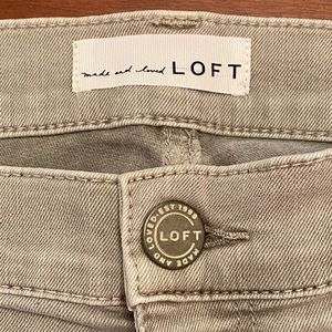 Ann Taylor LOFT modern skinny crop 31 silver grey